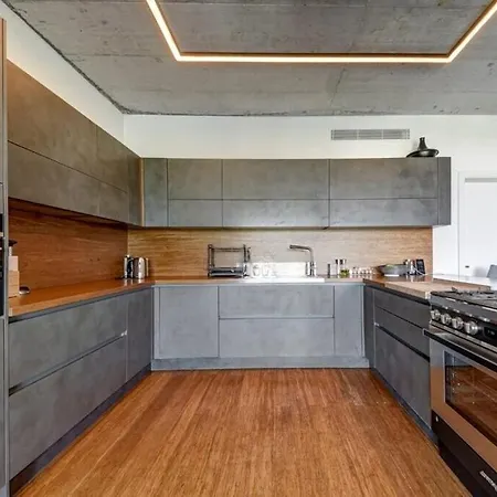 Stunning Luxury With Private Pool & Bbq Gharghur