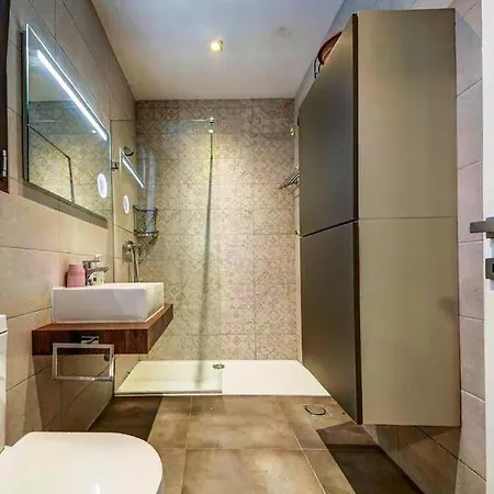 Villa Stunning Luxury With Private Pool & Bbq Gharghur